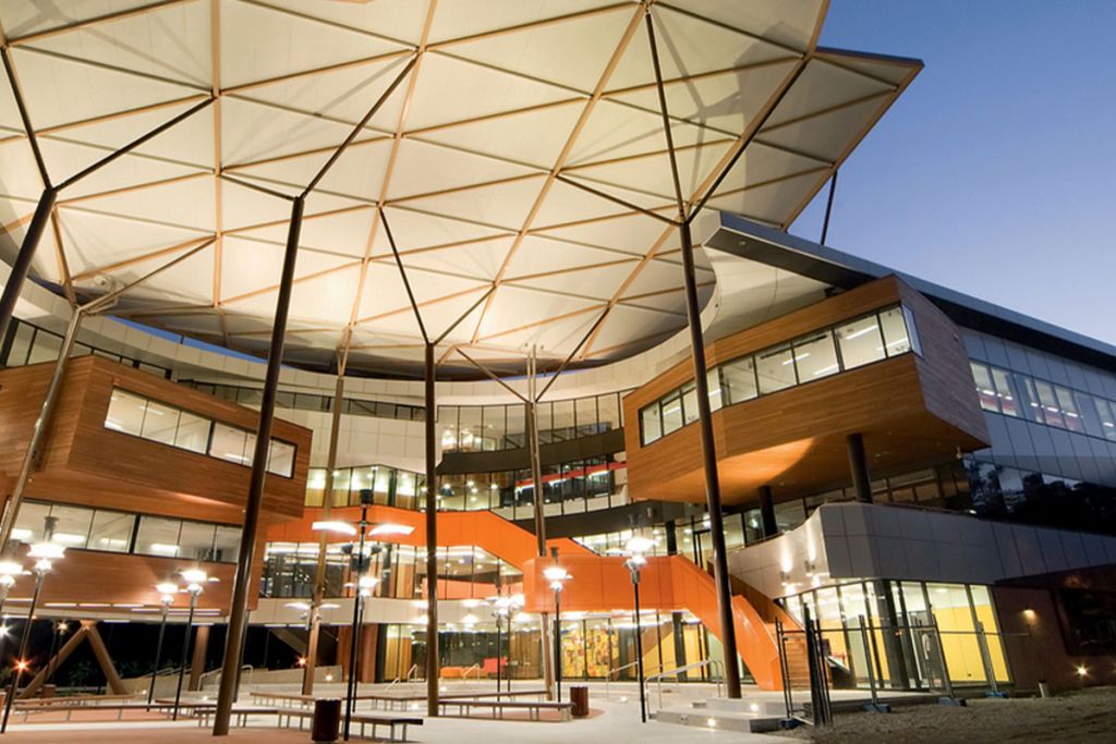 Crown Institute of Higher Education (CIHE) Image