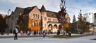 Queen's University Image